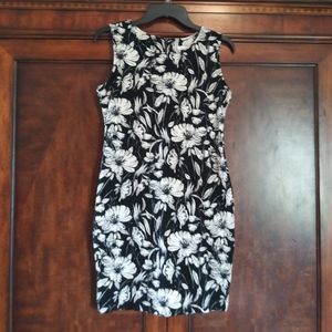 🛍️FREE W PURCHASE Floral print dress